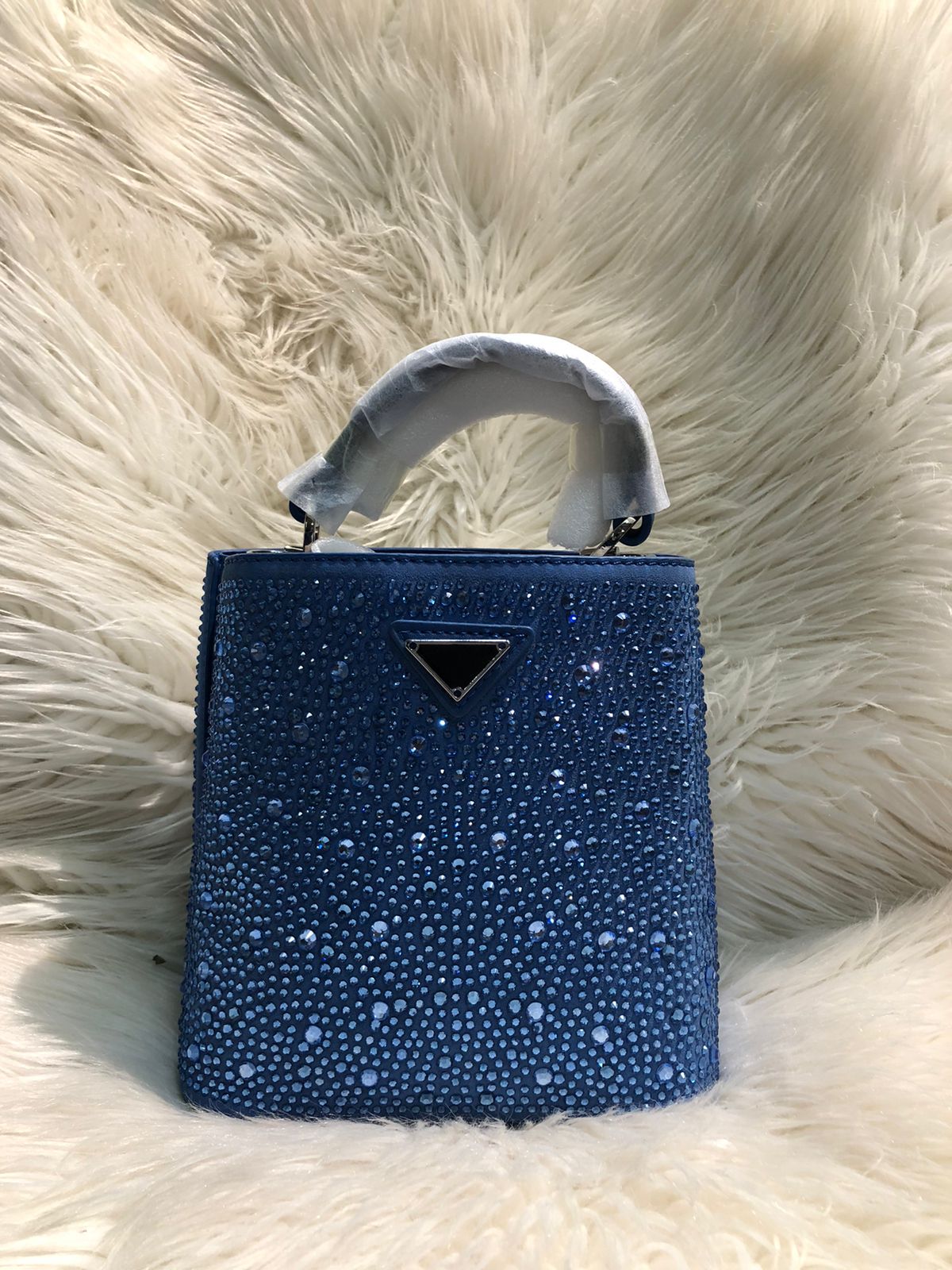 Luxury Rhinestone Mini Handbag for Women (8 × 7 Inches) – Stylish Sparkling Party Purse | Elegant Top Handle Bag for Weddings & Events (without box) (Black)